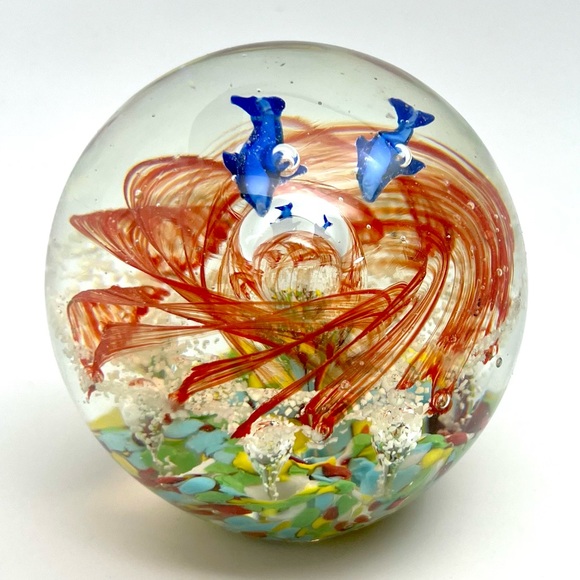 HAND BLOWN UNDERWATER WORLD of GLASS OFFICE PAPERWEIGHT GLASS FOR DESK DECOR - Picture 5 of 12